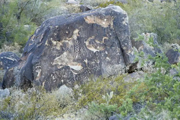 Petroglyph at White Tank Mountain 